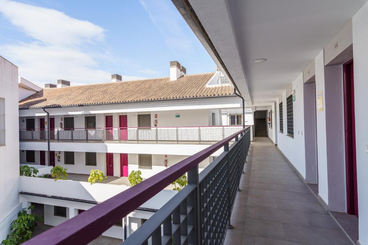 Malagasuite Cozy Center Apartment & Parking Exterior photo